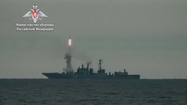 Direct la țintă: Sistemul rusesc de rachete „Răspuns” a fost testat în Marea Japoniei - Sputnik Moldova-România