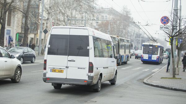 Молдавские транспортники вышли на протест - перекрыт центр Кишинева - Sputnik Молдова