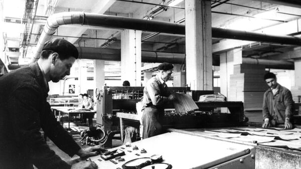Fabrica de mobilă din Buzău - 01.07.1973 - Sputnik Moldova-România