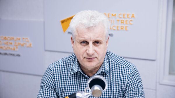 Un cunoscut avocat traduce avizul Comisiei de la Veneția – Bila neagră dată CCM - Sputnik Moldova
