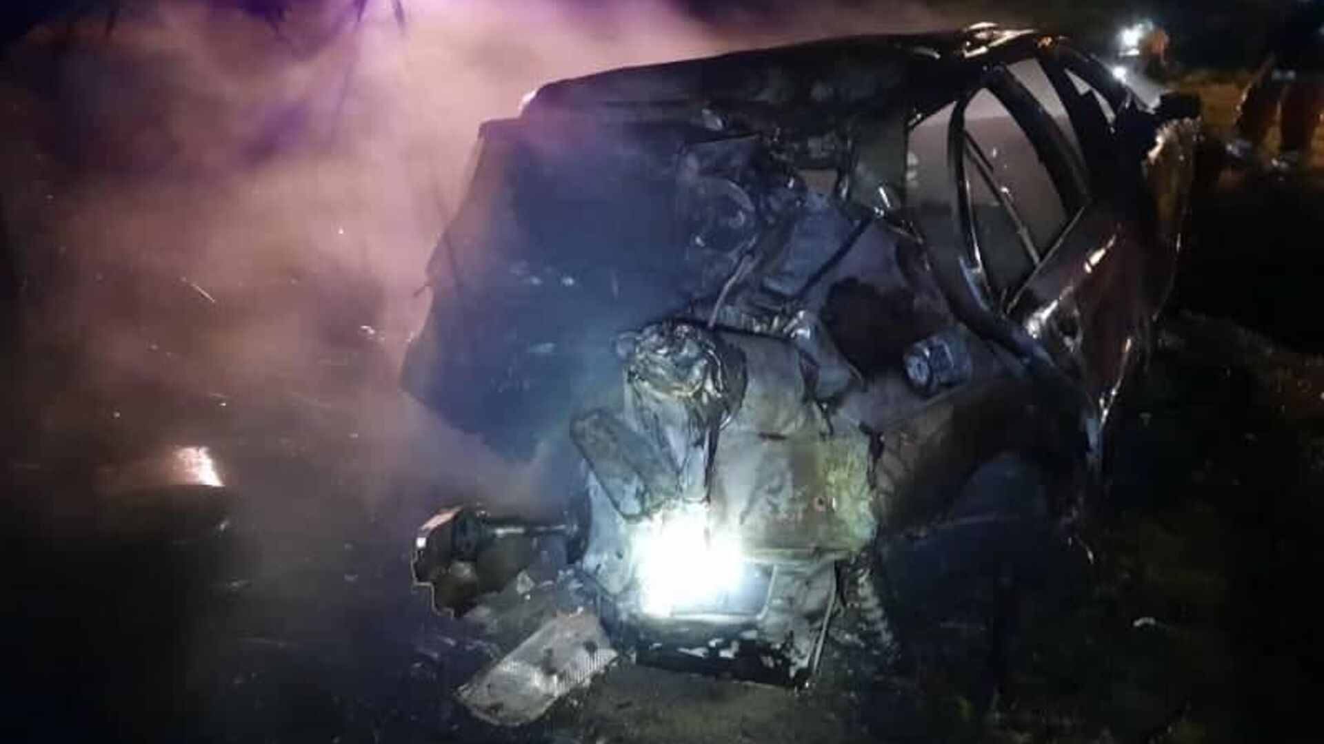 Accident înfiorător la Cimișlia: Un tânăr a ars de viu în automobil - Sputnik Moldova, 1920, 21.12.2021