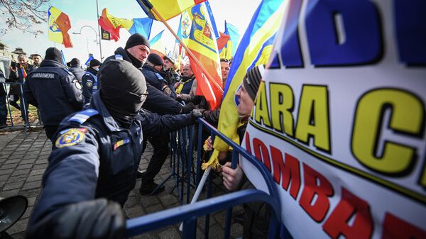 Proteste la Bucuresti impotriva certificatului verde obligatoriu - Sputnik Moldova-România