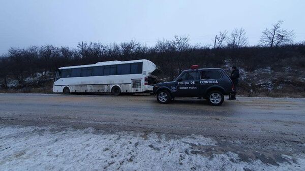 Autocar cu pasager blocat pe un drum în sudul țării - Sputnik Moldova