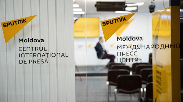 Nelly Ciobanu și Constantin Moscovici, despre filmul „Malul stâng, malul drept” - Sputnik Moldova