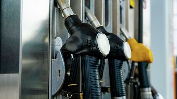 Резкий рост цен на топливо в Молдове: кто пытается заработать на подорожаниях - Sputnik Молдова