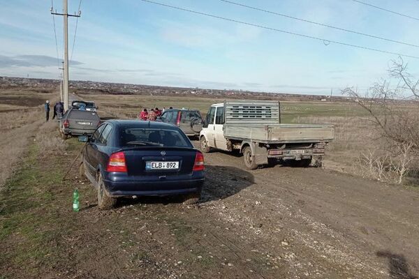 В Комрате полсотни добровольцев вышли на поиски пропавшей местной жительницы - Sputnik Молдова
