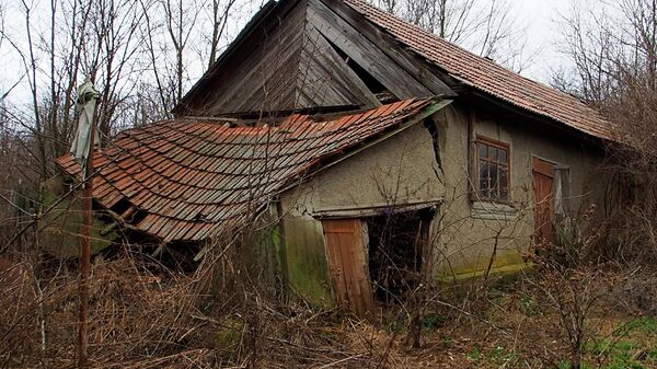 Как выглядит молдавское село-призрак, где остался всего один житель - Sputnik Молдова