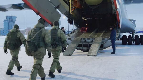 Trimiterea militarilor ruși în Kazahstan, parte a trupelor OTSC pentru menținerea păcii - Sputnik Moldova-România
