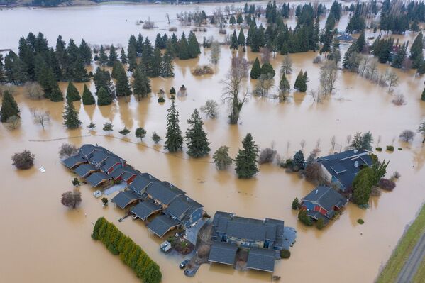 Последствия наводнения, вызванного дождями в штатах Вашингтон и Орегон. - Sputnik Молдова