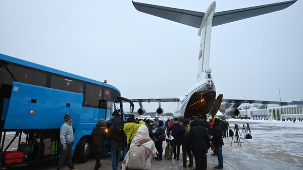 Evacuarea cetățenilor ruși din Kazahstan - Sputnik Moldova