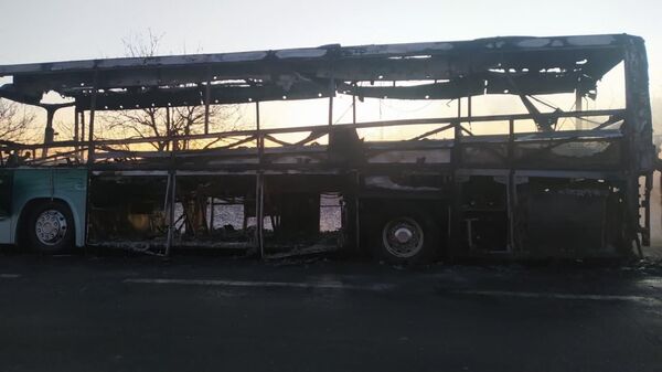 На леушенской трассе загорелся автобус Кишинев-Букурешть - Sputnik Молдова