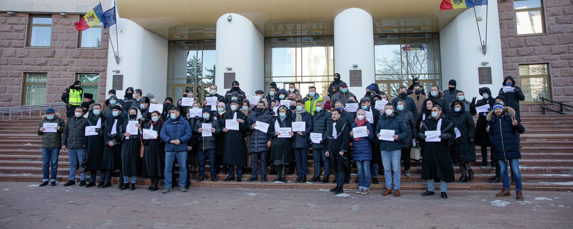 Mai mulți avocați au organizat un protest la Parlament - Sputnik Moldova, 1920, 21.01.2022