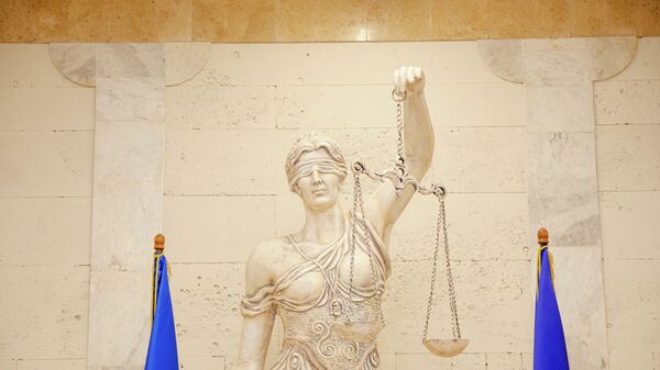 Уволить всех – поможет ли это искоренить коррупцию в судебной системе Молдовы - Sputnik Молдова
