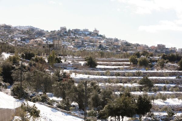 Imagine care îți taie respirația  cu zăpada care a acoperit satul Kfarchouba. Imaginea a fost surprinsă pe 20 ianuarie în Liban. - Sputnik Moldova
