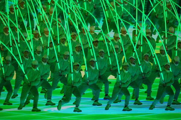 Артисты на церемонии открытия XXIV зимних Олимпийских игр в Пекине - Sputnik Молдова