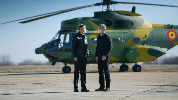 Vizită la Baza 57 Aeriană de la Mihail Kogălniceanu împreună cu Secretarul General NATO, Jens Stoltenberg - Sputnik Moldova