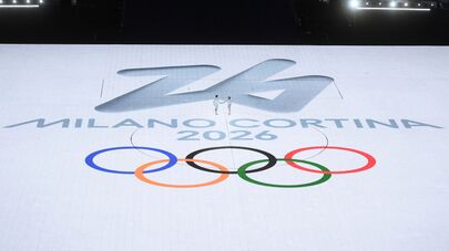 Участники церемонии закрытия XXIV зимних Олимпийских игр в Пекине