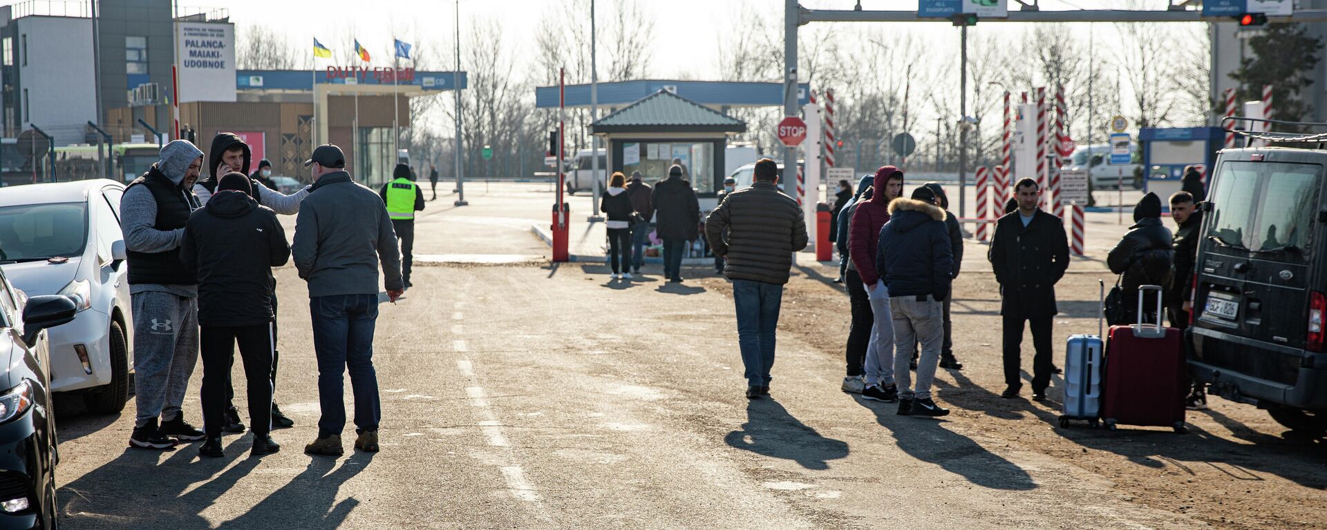 КПП Паланка, через который в Молдову едут украинские беженцы - Sputnik Молдова, 1920, 25.02.2022