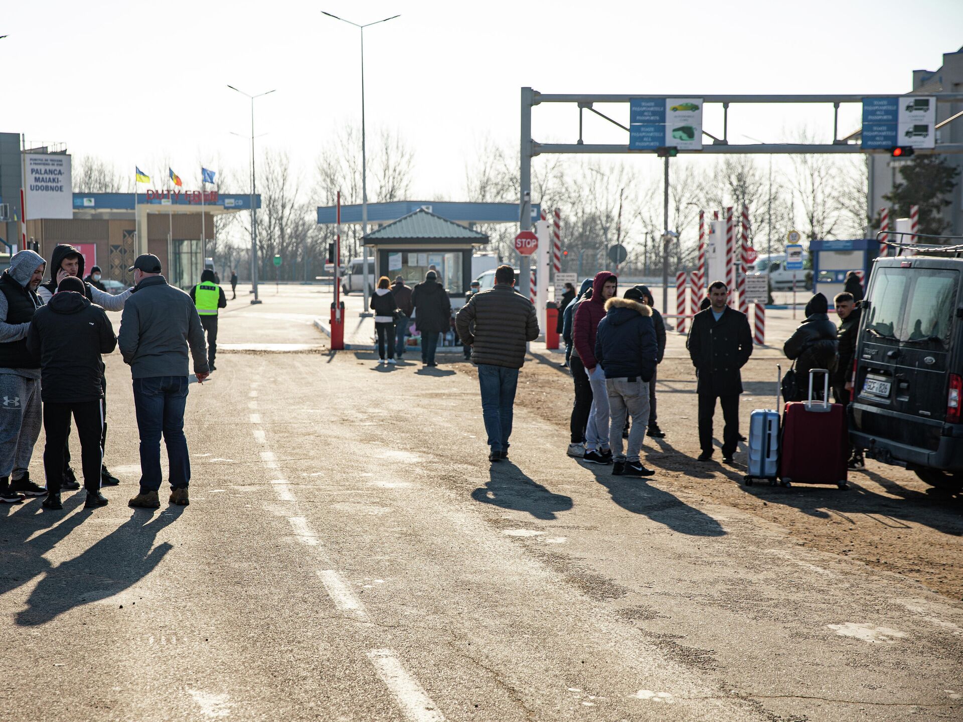 Крынки ситуация на сегодня. Обстановка на границе с Украиной. Ситуация на границе. Украинская граница. Пограничный пункт.