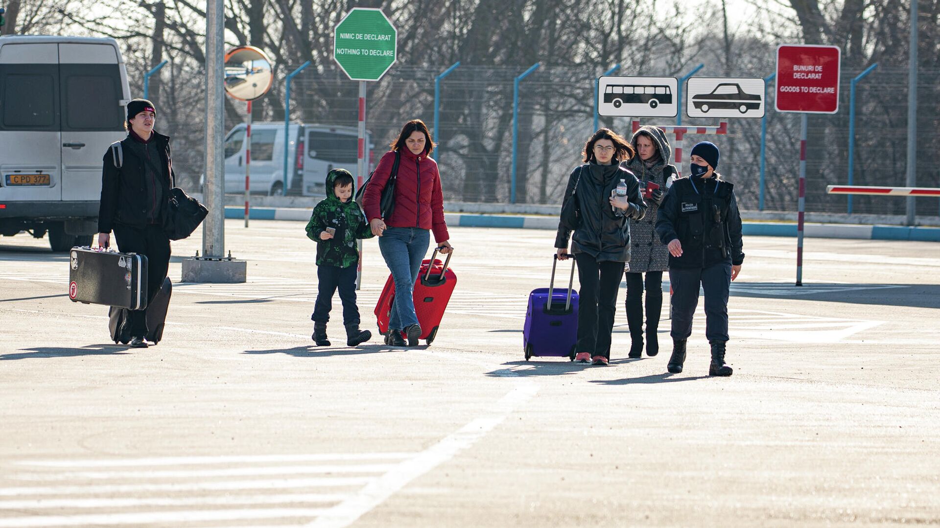 КПП Паланка, через который в Молдову едут украинские беженцы - Sputnik Молдова, 1920, 22.03.2022