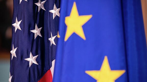 Флаги США и Евросоюза - Sputnik Moldova-România