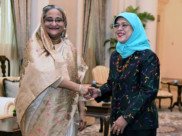Встреча глав двух государств: президента Бангладеш Шейх Хасины Вазед и президента Сингапура Халимы Якоб. - Sputnik Молдова