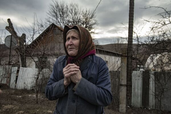 Locuitoare a unuia dintre satele Republicii Populare Lugansk. - Sputnik Moldova-România