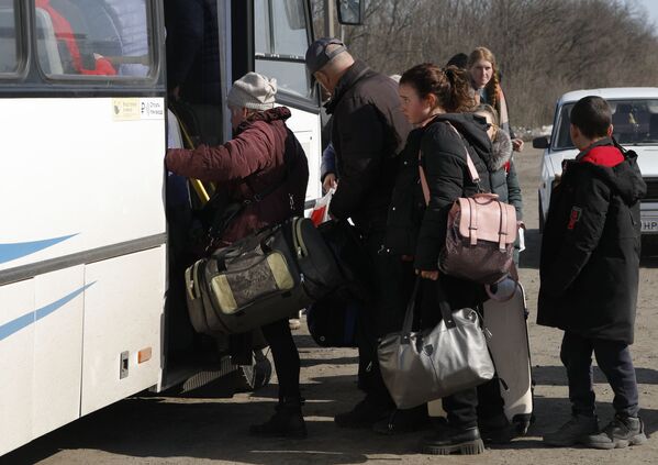 Часть беженцев, например, уже направились в Воронежскую и Орловскую области. - Sputnik Молдова