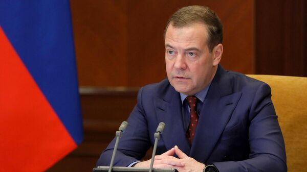 Зампред Совета безопасности РФ Д. Медведев провел заседание межведомственной комиссии Совбеза РФ - Sputnik Moldova-România