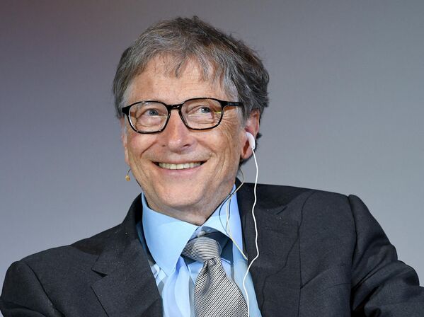 Filantropul american Bill Gates participa la evenimentul „Potențialul de inovare în Africa” de la Berlin, 15 octombrie 2018.Averea sa a fost estimată de experții din cadrul  Forbes ca fiind de 129 mlrd. dolari. - Sputnik Moldova-România