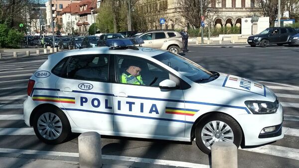 O mașină a intrat în gardul Ambasadei Rusiei la București - Sputnik Moldova-România