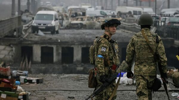 Украинские военные в городе Ирпень под Киевом - Sputnik Moldova