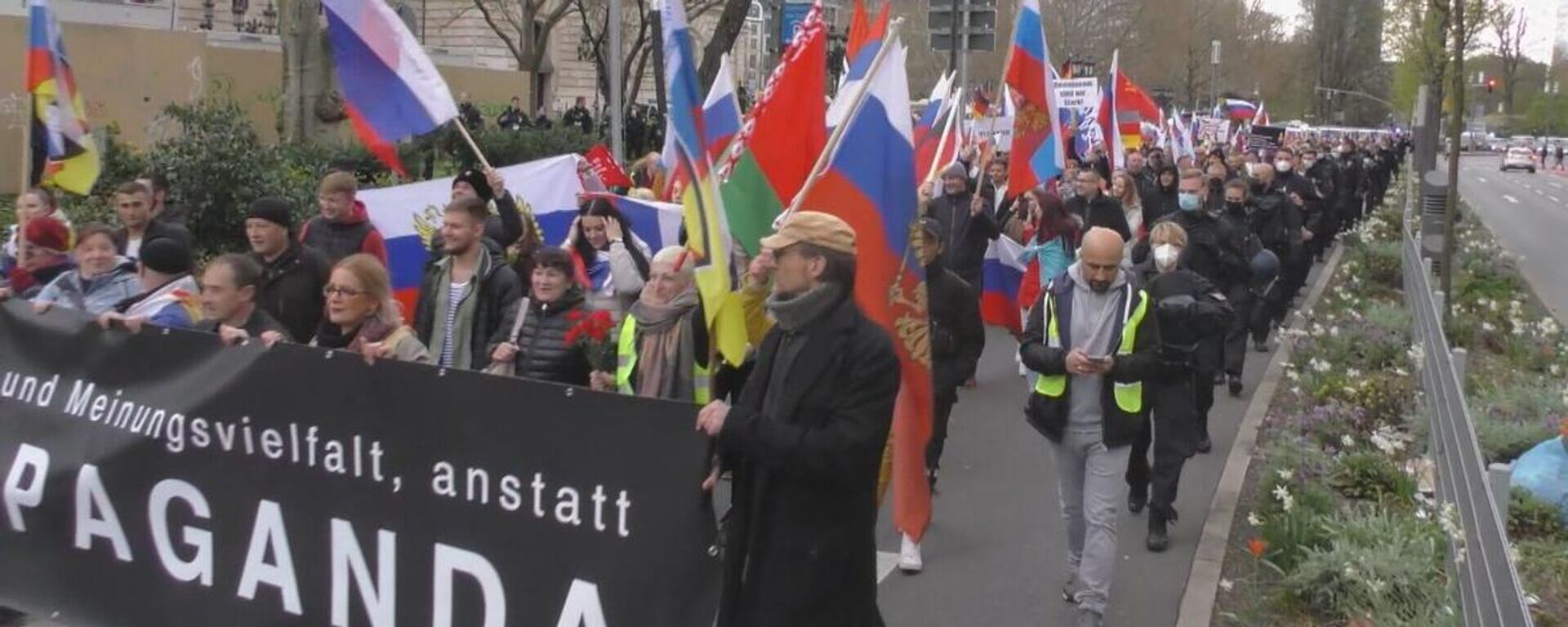 Marș împotriva rusofobiei la Frankfurt - Sputnik Moldova, 1920, 12.04.2022