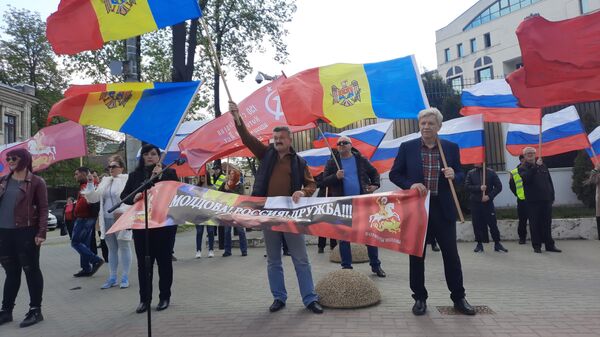 Митинг русско-молдавской дружбы перед посольством России. - Sputnik Молдова