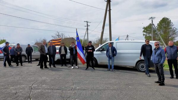 Массовый автопробег в поддержку символов борьбы против фашизма прошел в Комрате - Sputnik Moldova