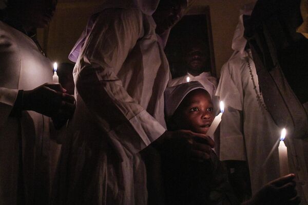 Молитва во время празднования Пасхи в Найроби, Кения. - Sputnik Молдова