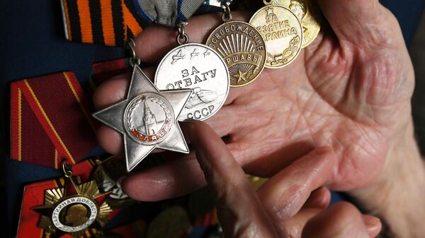 Глава МВД Молдовы предостерегла граждан от ношения георгиевской ленты в День Победы - Sputnik Молдова