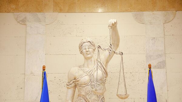 Молдавские суды и граждане страны – на чьей стороне правда - Sputnik Молдова