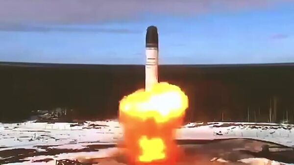 Lansarea rachetei balistice intercontinentale staționare „Sarmat” din cosmodromul Plesețk - Sputnik Moldova-România