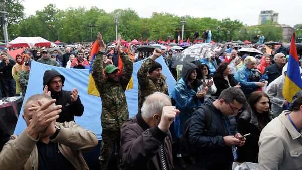 Акции протеста продолжаются в Ереване - Sputnik Moldova-România