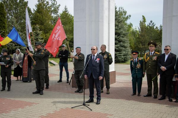 Церемония захоронения 4 бойцов на Мемориале в Шерпенах - Sputnik Молдова