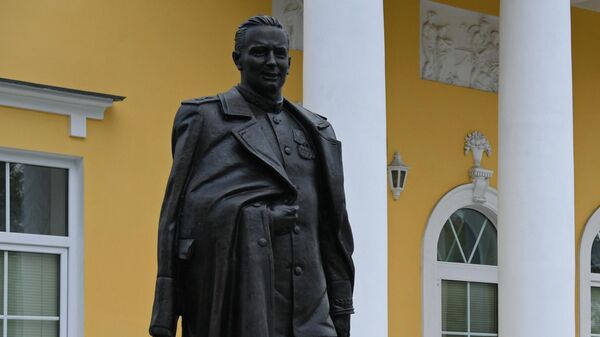 Открытие памятника руководителю советской внешней разведки в годы ВОВ П. Фитину - Sputnik Молдова