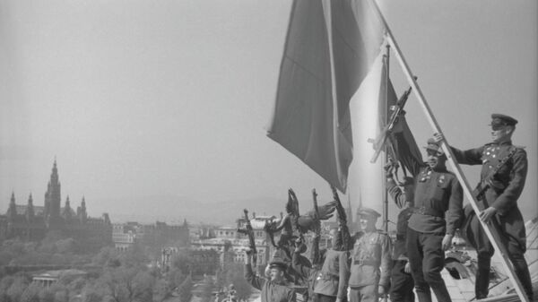 Красное знамя над Веной, 1945 год - Sputnik Молдова
