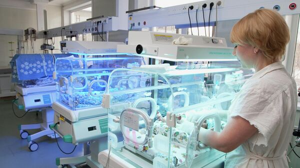Палата реанимации и интенсивной терапии отделения недоношенных и новорожденных детей - Sputnik Молдова