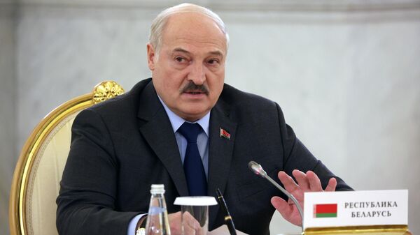 Președintele Republicii Belarus, Alexandr Lukașenko, la summit-ul OTSC (Organizația Tratatului de Securitate Colectivă), care are loc astăzi la Moscova.
 
 - Sputnik Moldova