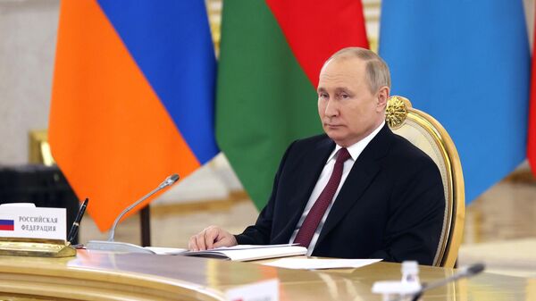 Vladimir Putin la summit-ul șefilor de state OTSC - Sputnik Moldova