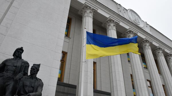Президент Украины В. Зеленский объявил 16 февраля Днем единения - Sputnik Молдова