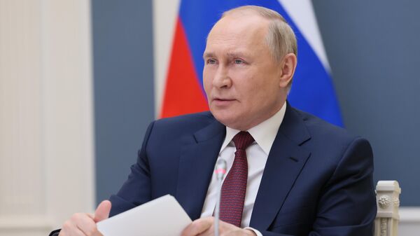 Президент РФ В. Путин выступил на Евразийском экономическом форуме - Sputnik Moldova-România