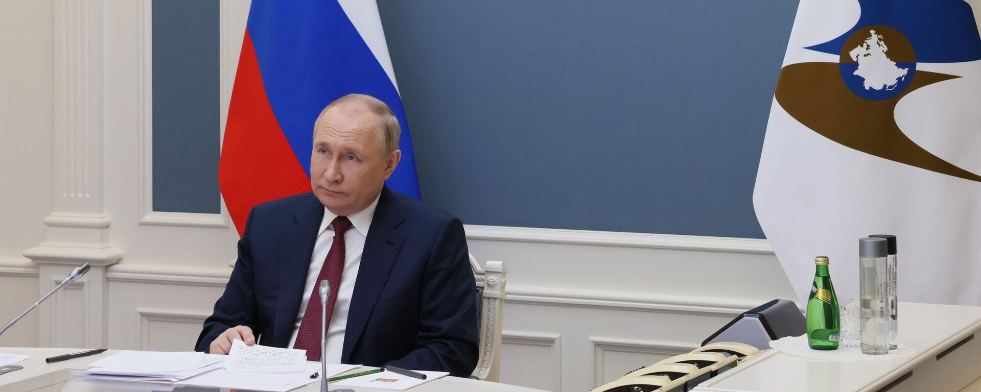 Президент РФ В. Путин выступил на Евразийском экономическом форуме - Sputnik Moldova, 1920, 07.06.2022