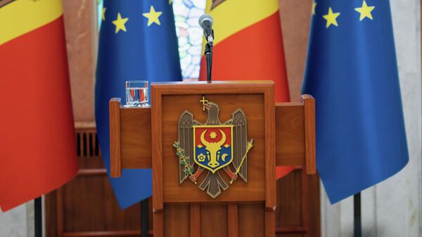 Санду приветствовала принятие парламентом новой Стратегии нацбезопасности - Sputnik Молдова